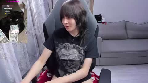 misty_dark online show from July 2026 02:43:01 PM