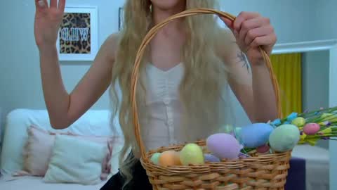 Misty online show from April 2026 06:27:01 PM