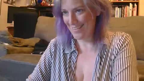 Snapshot of mistymountains96 chatting on May 2026 03:46:02 AM Misty Mountains online show from May 2026 03:46:02 AM