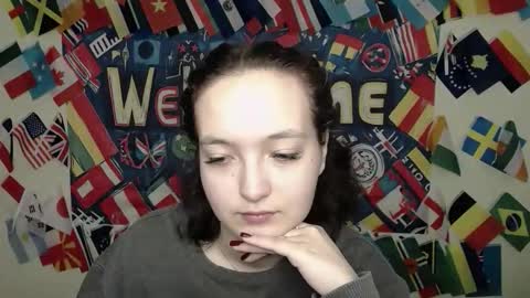 Snapshot of mistyrosee chatting on October 2025 07:32:01 AM Aria online show from October 2025 07:32:01 AM