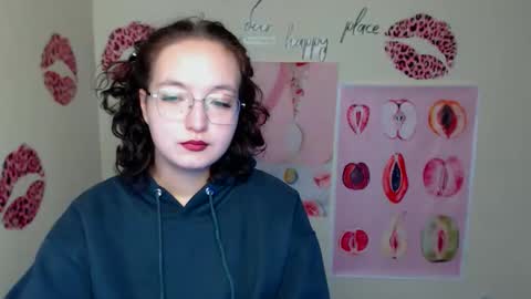 Snapshot of mistyrosee chatting on November 2025 07:08:02 AM Aria online show from November 2025 07:08:02 AM