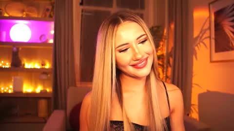 Miu Meow online show from November 2025 04:18:02 PM