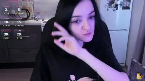 Snapshot of miura_moon chatting on July 2026 07:09:02 AM lina. online show from July 2026 07:09:02 AM