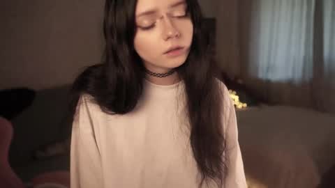 Snapshot of miuri_miy chatting on June 2026 04:45:01 PM Yuka online show from June 2026 04:45:01 PM