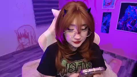 Snapshot of miwaviolet chatting on July 2026 09:27:01 PM Miwa Violet online show from July 2026 09:27:01 PM