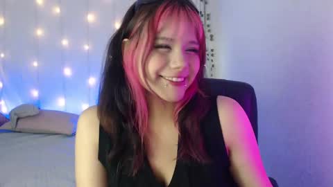 Snapshot of mixie_cute chatting on December 2024 11:06:02 PM mixie_cute online show from December 2024 11:06:02 PM