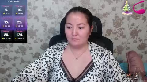 Snapshot of miya_sexasian chatting on December 2024 11:14:01 PM Miya asian online show from December 2024 11:14:01 PM
