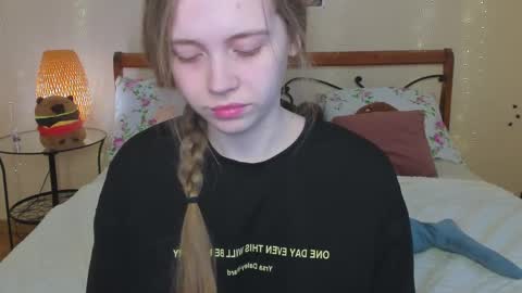 Miya online show from April 2026 01:21:01 AM