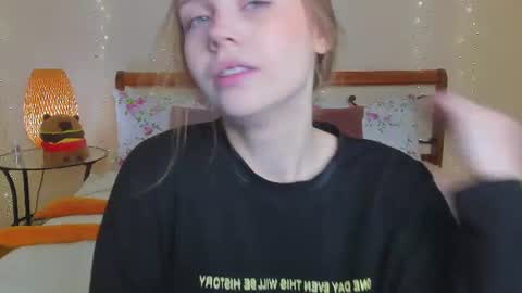 Snapshot of miya_soft chatting on June 2026 01:48:01 AM Miya online show from June 2026 01:48:01 AM