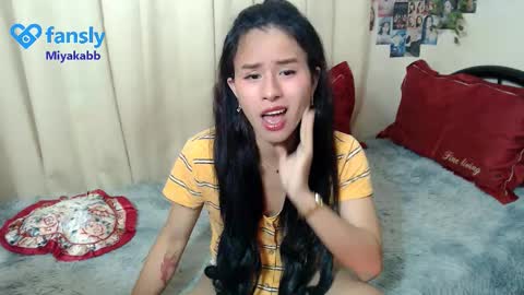 Miyakabebe online show from November 2025 10:42:01 PM