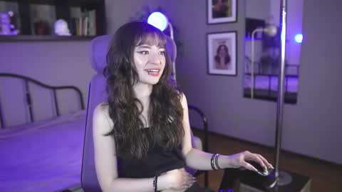 Snapshot of miyuki_wolf chatting on December 2025 09:12:02 PM miyuki_wolf online show from December 2025 09:12:02 PM