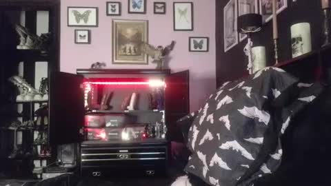 Mizz Bonez online show from May 2026 08:42:02 AM