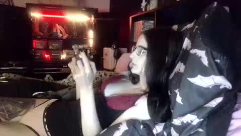 Mizz Bonez online show from June 2026 02:45:02 AM
