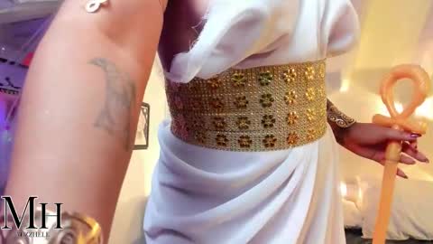 mizzhell_ online show from October 2025 03:51:02 PM