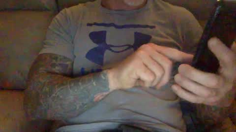 Snapshot of mjg175 chatting on December 2024 09:24:01 PM SexyRed online show from December 2024 09:24:01 PM