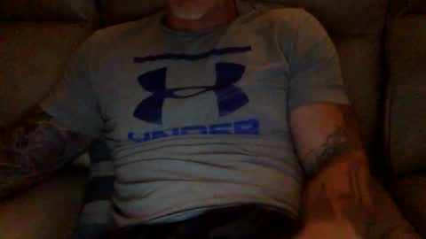 Snapshot of mjg175 chatting on December 2024 06:03:02 PM SexyRed online show from December 2024 06:03:02 PM