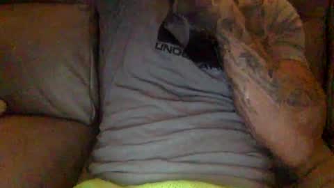 Snapshot of mjg175 chatting on December 2024 06:17:01 PM SexyRed online show from December 2024 06:17:01 PM