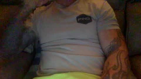 Snapshot of mjg175 chatting on December 2024 09:23:02 PM SexyRed online show from December 2024 09:23:02 PM