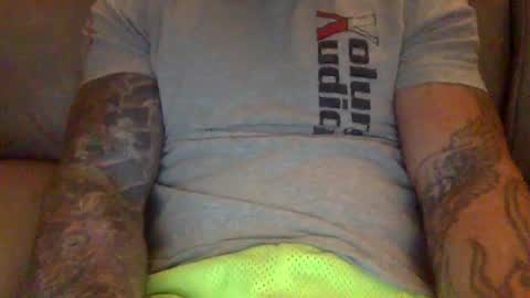Snapshot of mjg175 chatting on December 2024 06:24:02 PM SexyRed online show from December 2024 06:24:02 PM