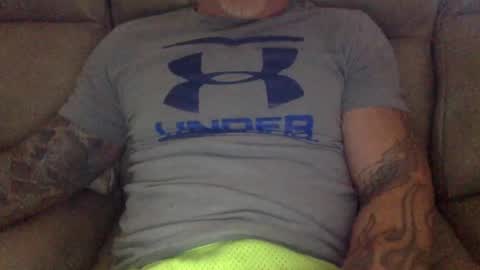 Snapshot of mjg175 chatting on December 2024 05:53:02 PM SexyRed online show from December 2024 05:53:02 PM
