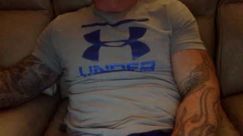 Snapshot of mjg175 chatting on December 2024 05:44:01 PM SexyRed online show from December 2024 05:44:01 PM