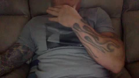 Snapshot of mjg175 chatting on December 2024 05:40:02 PM SexyRed online show from December 2024 05:40:02 PM