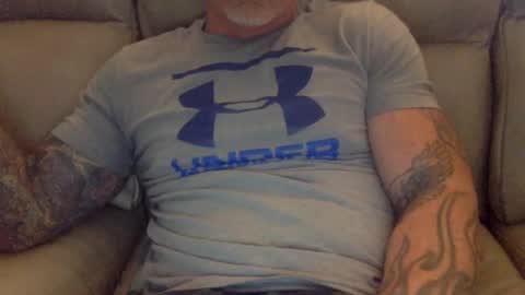 Snapshot of mjg175 chatting on January 2025 05:44:02 PM SexyRed online show from January 2025 05:44:02 PM