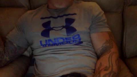Snapshot of mjg175 chatting on January 2025 10:42:01 PM SexyRed online show from January 2025 10:42:01 PM