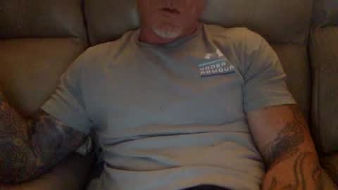 Snapshot of mjg175 chatting on February 2025 05:08:01 PM SexyRed online show from February 2025 05:08:01 PM