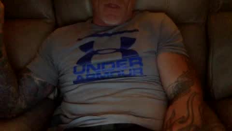 Snapshot of mjg175 chatting on February 2025 04:47:02 AM SexyRed online show from February 2025 04:47:02 AM