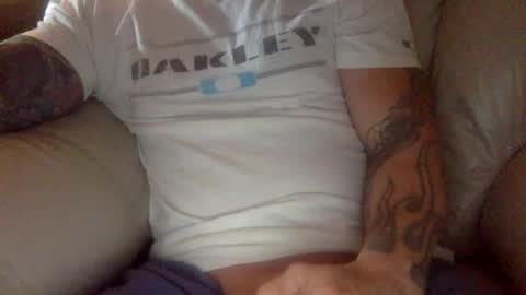 Snapshot of mjg175 chatting on February 2026 09:37:02 PM SexyRed online show from February 2026 09:37:02 PM