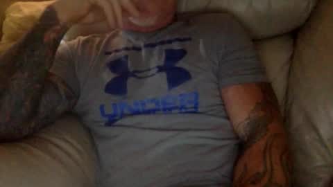 Snapshot of mjg175 chatting on May 2026 11:28:01 AM SexyRed online show from May 2026 11:28:01 AM