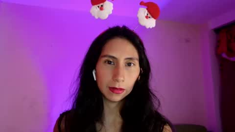 MoonLipson online show from December 2024 06:21:02 AM