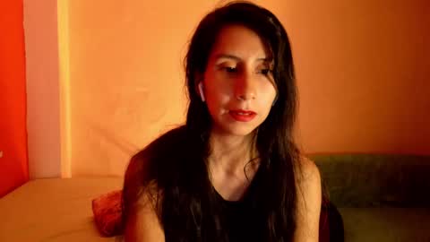 MoonLipson online show from January 2025 04:14:02 AM