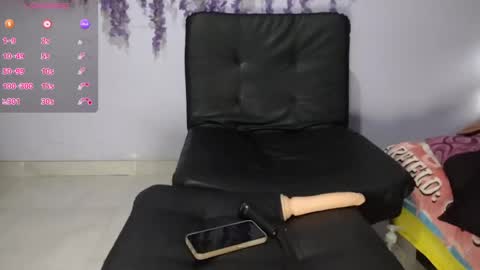 Snapshot of mmdanielamm chatting on June 2026 01:13:01 PM mmdanielamm online show from June 2026 01:13:01 PM