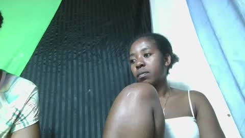 Snapshot of mmerela chatting on March 2026 09:33:02 AM mmerela online show from March 2026 09:33:02 AM