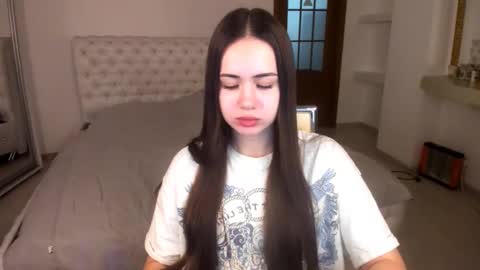 Beata online show from February 2025 07:30:02 PM