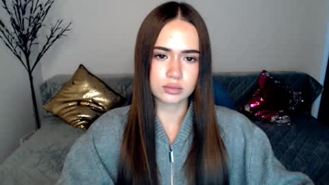 Beata online show from December 2025 07:00:01 PM