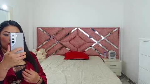 Catalina online show from October 2025 05:37:01 AM