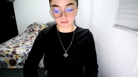 Snapshot of mocca_117 chatting on December 2025 01:46:02 AM Sam online show from December 2025 01:46:02 AM