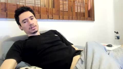 Snapshot of moderdelier chatting on January 2025 08:43:01 PM DigBreed online show from January 2025 08:43:01 PM