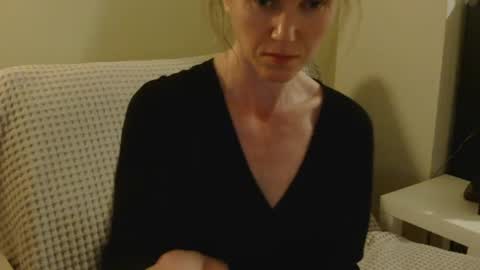 Aurora online show from April 2026 09:12:02 PM