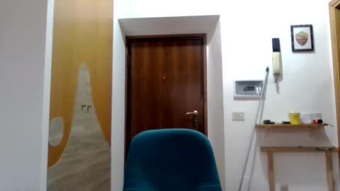 modesto1969 online show from November 2025 12:49:01 PM