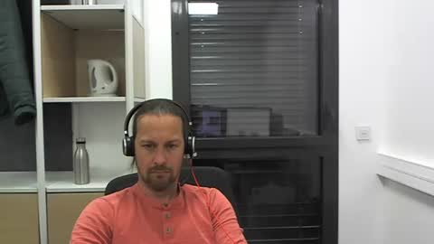 Julien online show from May 2026 10:22:02 AM