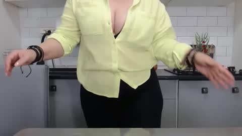 erika online show from February 2025 10:26:02 AM