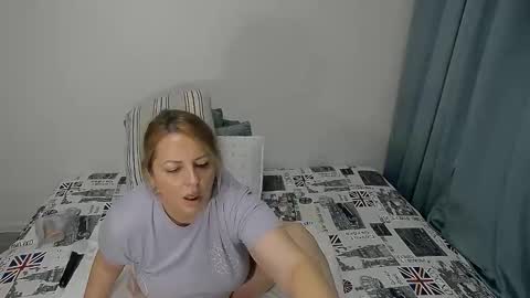 erika online show from November 2025 06:55:01 AM