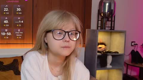 moliqin online show from April 2026 07:36:02 AM