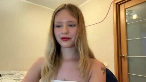 Lisa online show from May 2026 02:11:02 PM