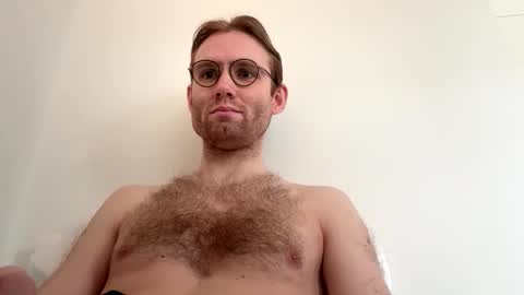 molliter online show from March 2026 12:05:01 PM