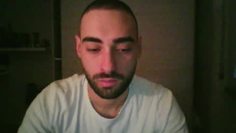 mollo20 online show from December 2025 03:54:02 PM